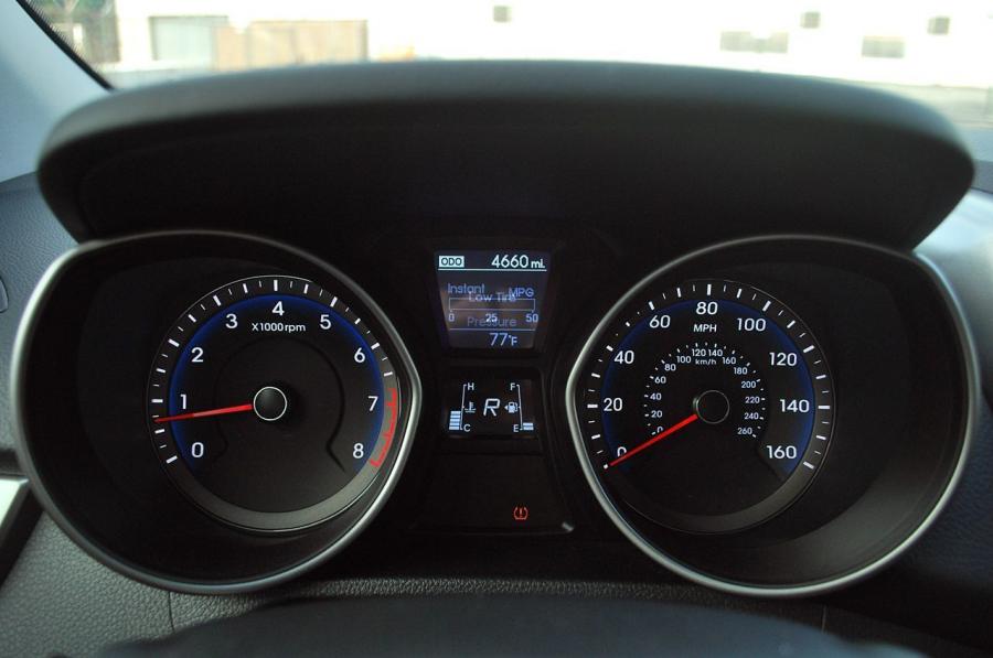  Hyundai Elantra GT 2012 года  (фото 72 из 151)